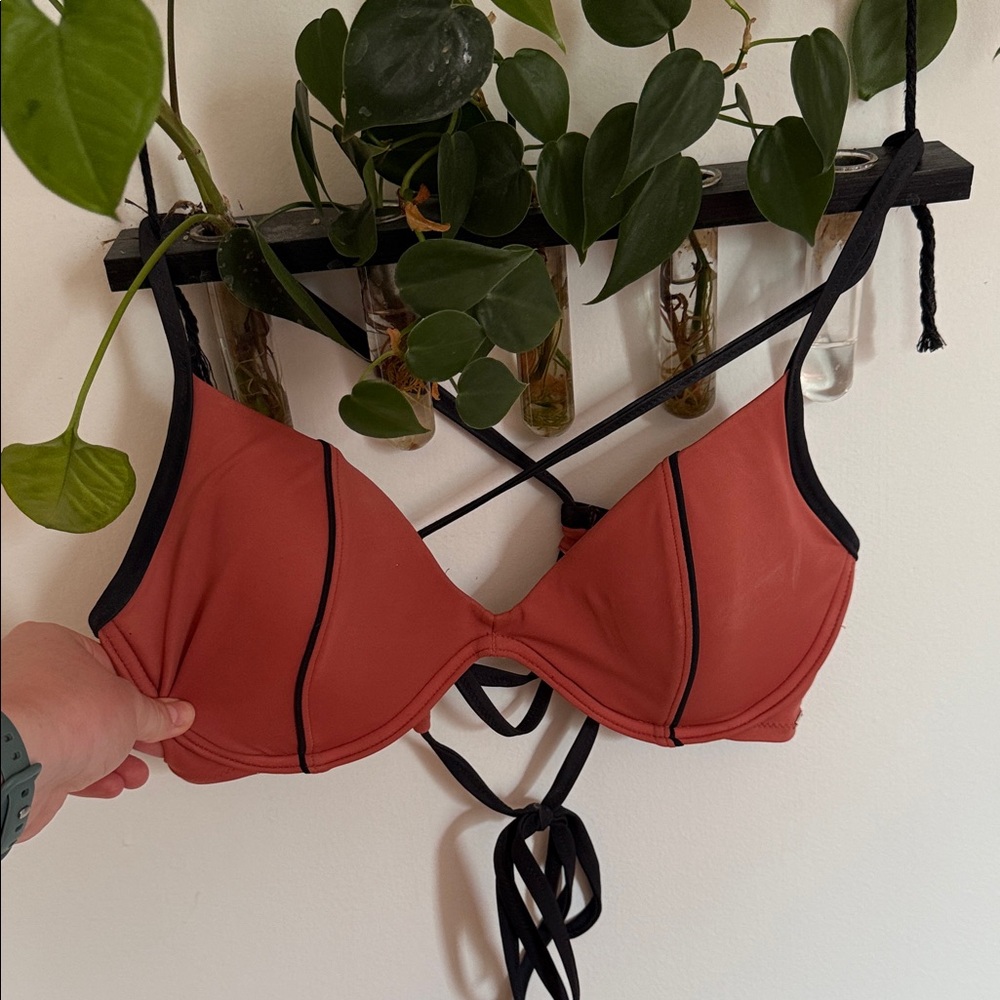VS Women's Coral and Black Strappy Bikini Top